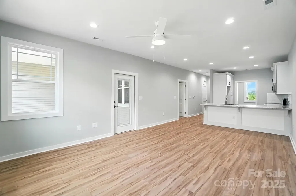 1524 29th Street SE Hickory NC 28602
