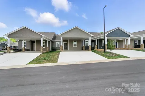 1524 29th Street SE Hickory NC 28602