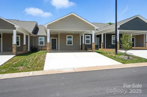 1524 29th Street SE Hickory NC 28602