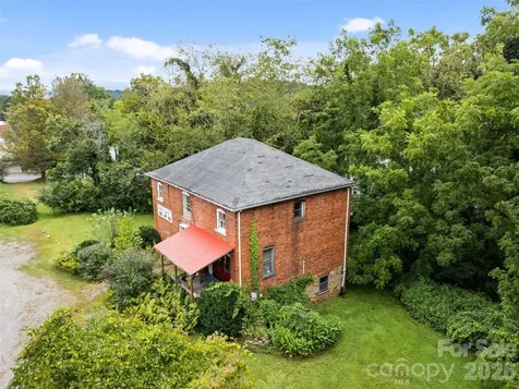 123 S Main Street Waynesville NC 28786