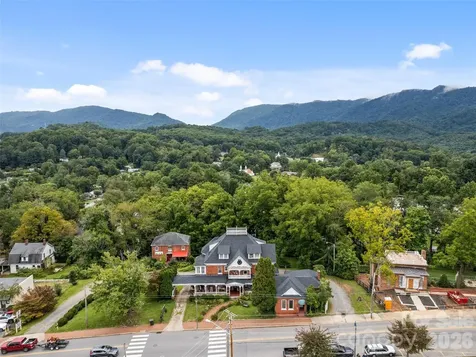 123 S Main Street Waynesville NC 28786