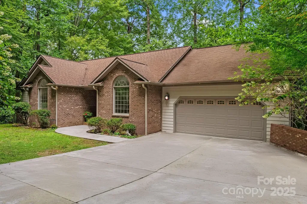 458 Blue Mist Way Arden NC 28704