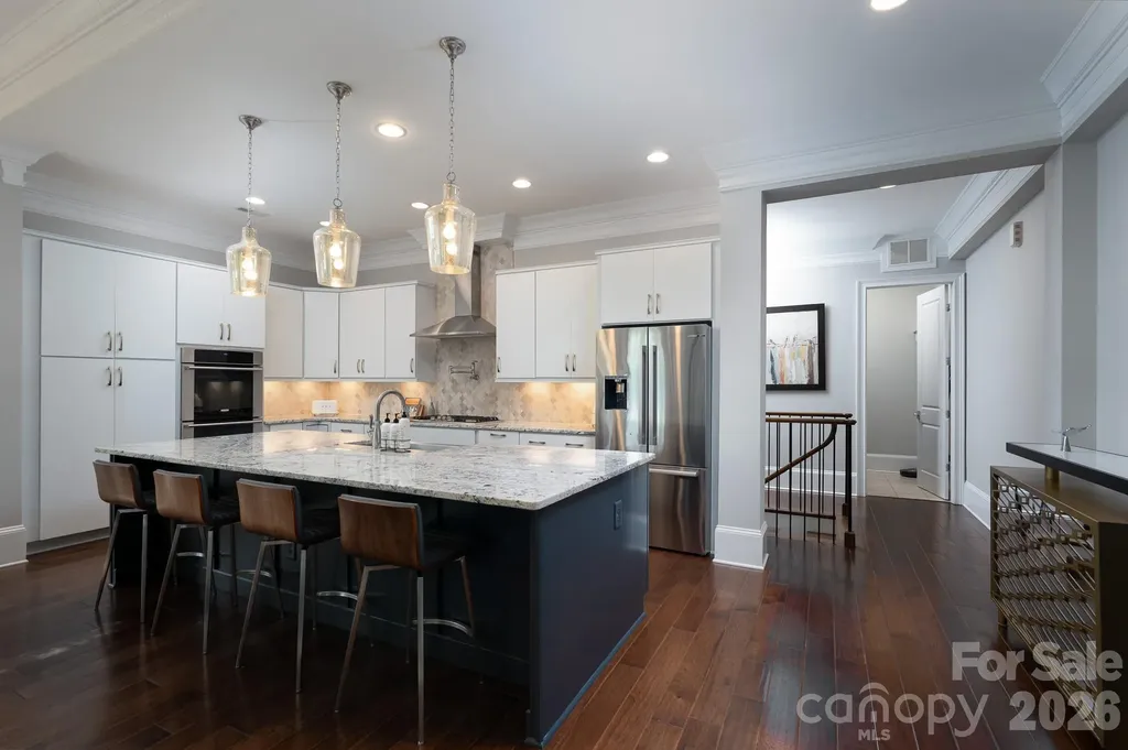 5041 Vernet Lane Charlotte NC 28210