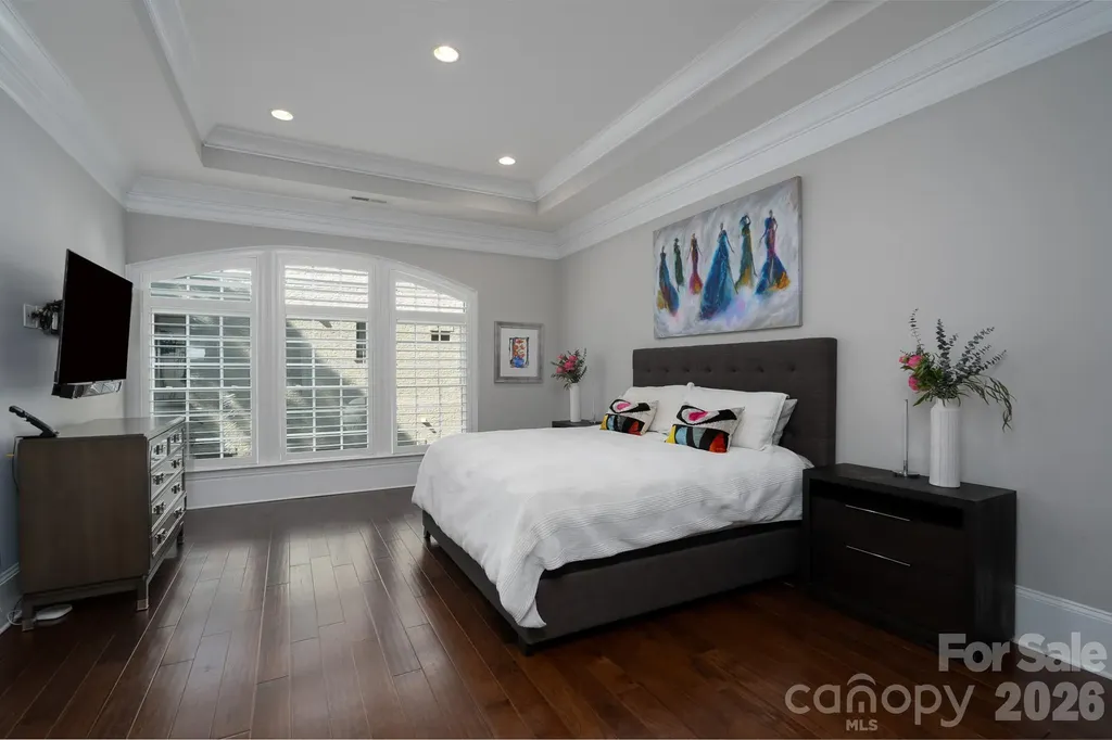 5041 Vernet Lane Charlotte NC 28210