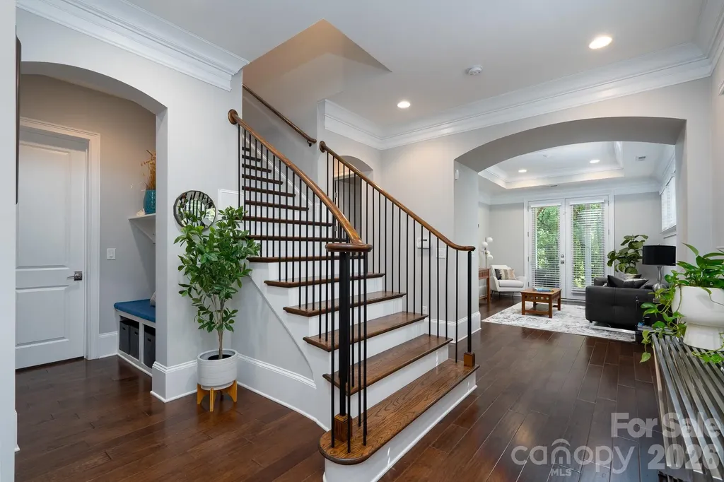 5041 Vernet Lane Charlotte NC 28210