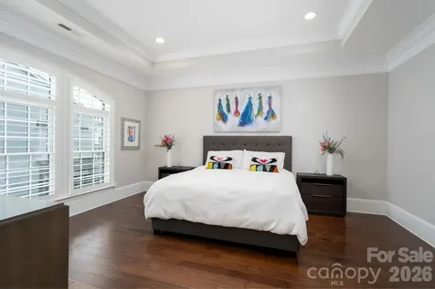 5041 Vernet Lane Charlotte NC 28210