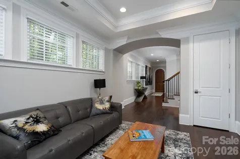 5041 Vernet Lane Charlotte NC 28210