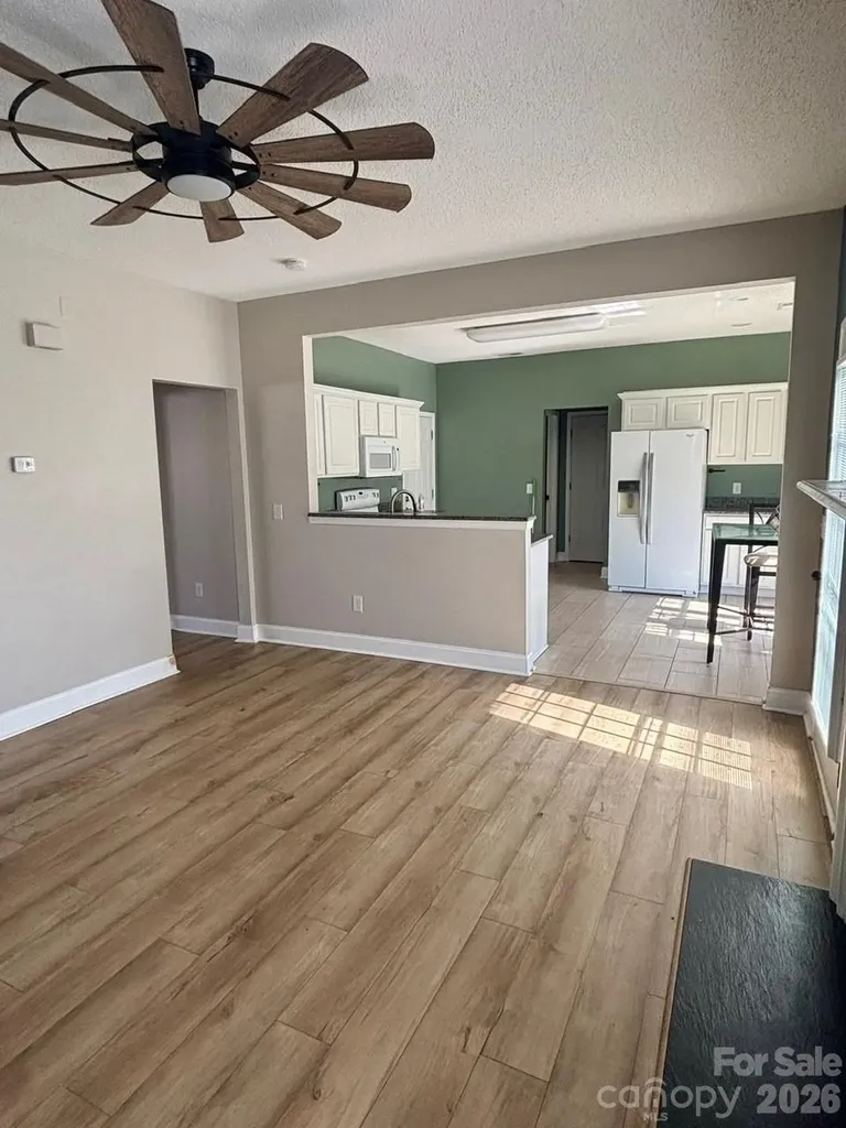 2018 Southwind Drive Charlotte NC 28216