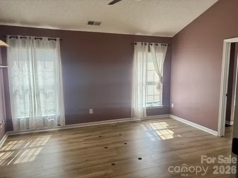 2018 Southwind Drive Charlotte NC 28216