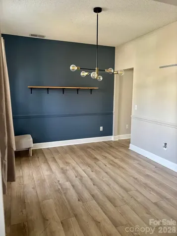 2018 Southwind Drive Charlotte NC 28216