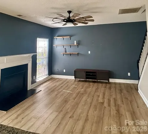 2018 Southwind Drive Charlotte NC 28216