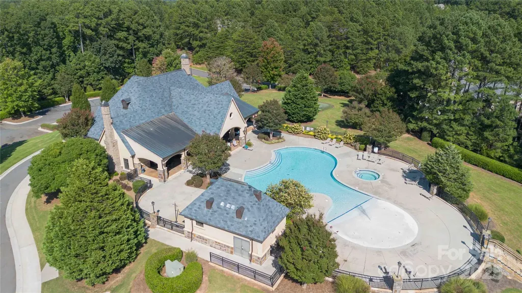 2112 Wood Clough Court Belmont NC 28012