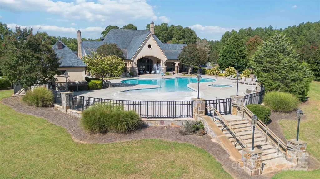 2112 Wood Clough Court Belmont NC 28012