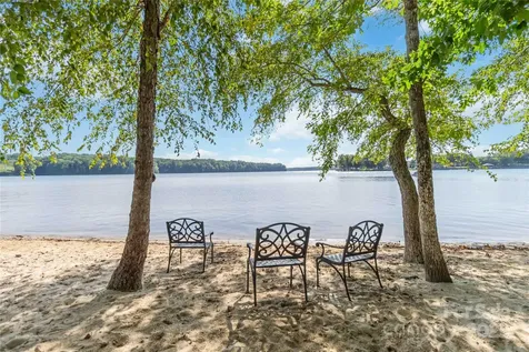 2112 Wood Clough Court Belmont NC 28012