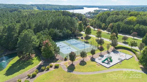 2112 Wood Clough Court Belmont NC 28012