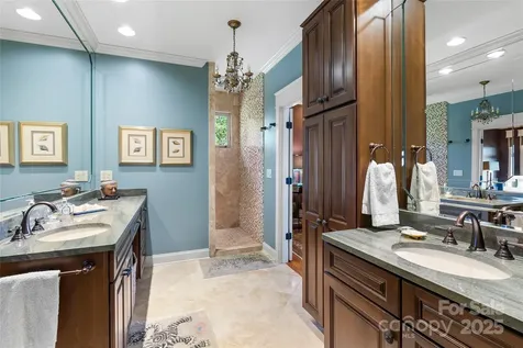 159 Alta Circle Hendersonville NC 28739