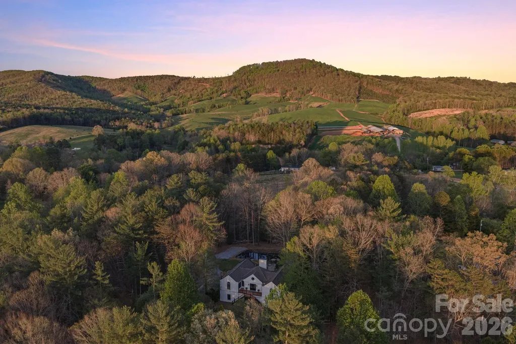 214 Ridgeway Drive Taylorsville NC 28681