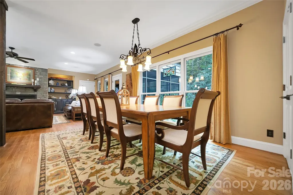 923 Ugugu Drive Brevard NC 28712