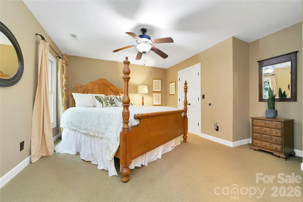 923 Ugugu Drive Brevard NC 28712