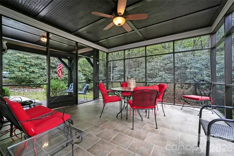 923 Ugugu Drive Brevard NC 28712