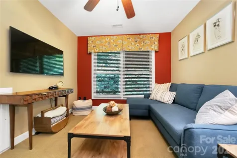 923 Ugugu Drive Brevard NC 28712