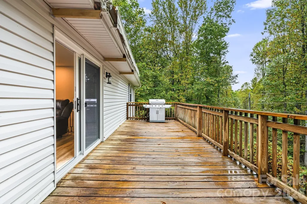 1007 Dula Road Spruce Pine NC 28777