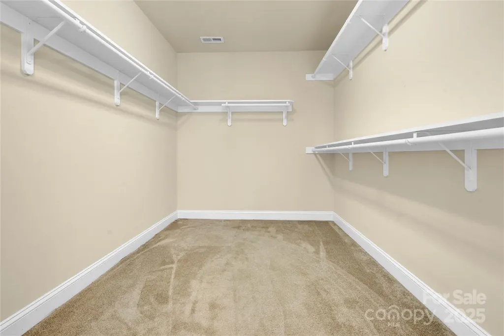 2055 Solway Lane Charlotte NC 28269