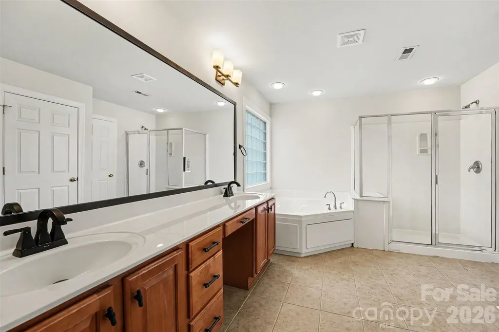 2055 Solway Lane Charlotte NC 28269