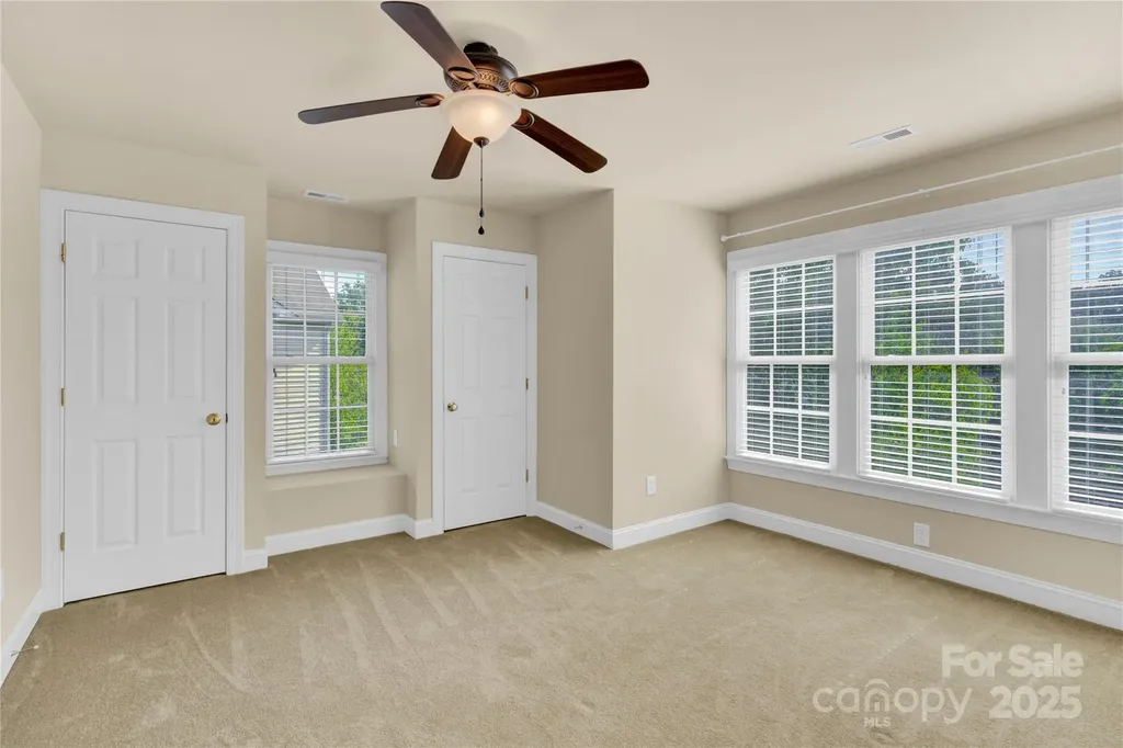 2055 Solway Lane Charlotte NC 28269