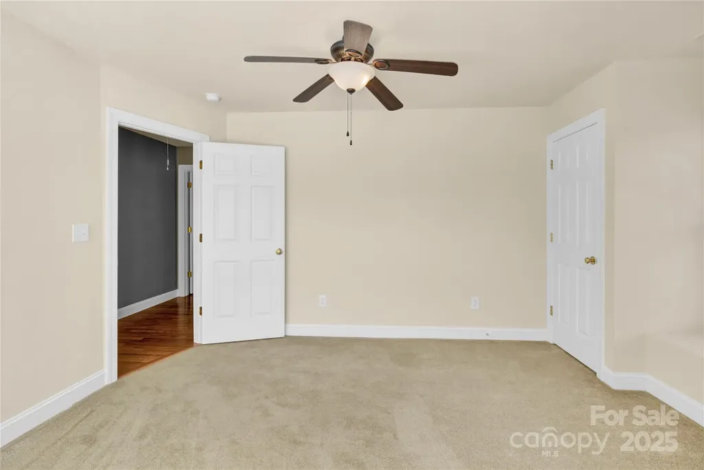 2055 Solway Lane Charlotte NC 28269