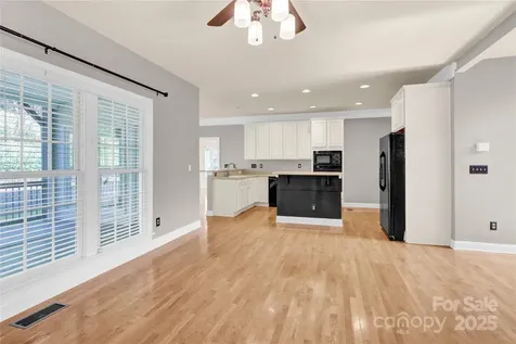 2055 Solway Lane Charlotte NC 28269