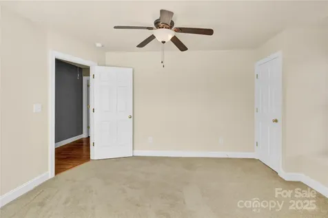 2055 Solway Lane Charlotte NC 28269