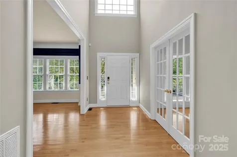 2055 Solway Lane Charlotte NC 28269