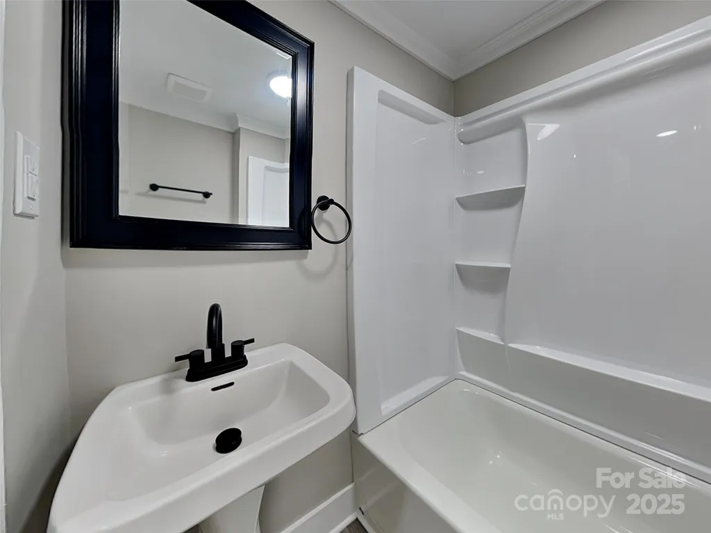313 Bruce Avenue Mooresville NC 28115