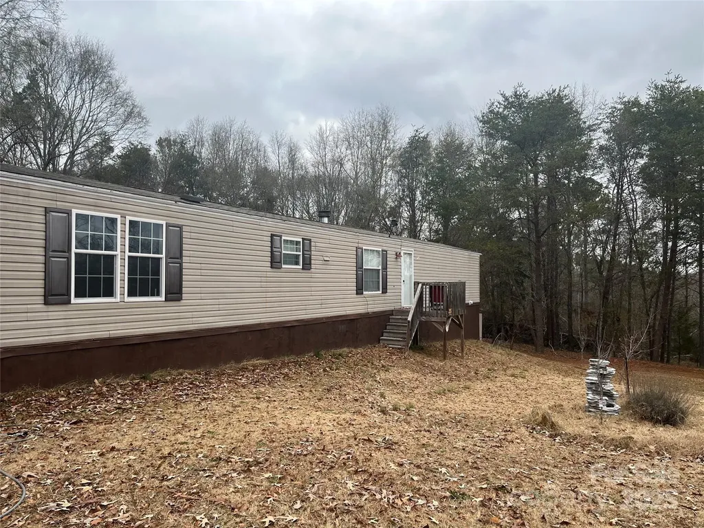 223 Green Acres Road Mooresboro NC 28114