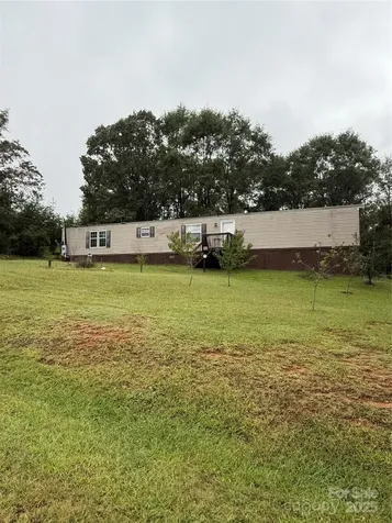223 Green Acres Road Mooresboro NC 28114
