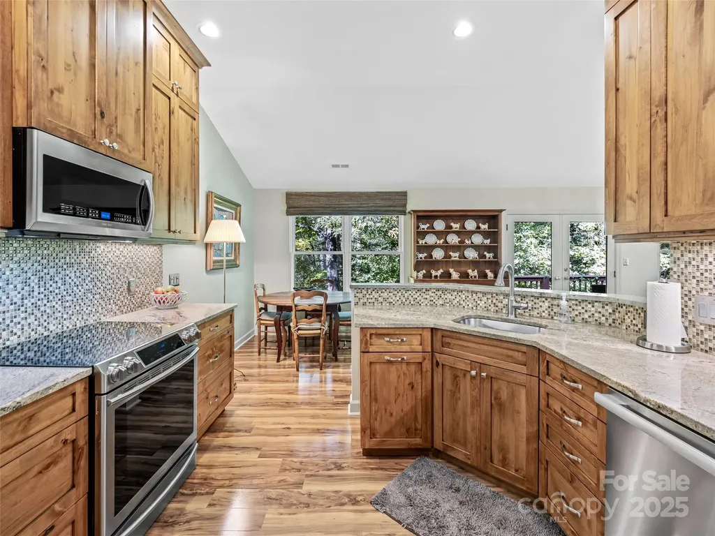73 Ridgetop Circle Brevard NC 28712