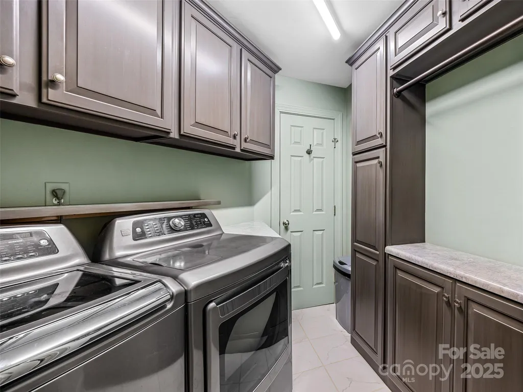 73 Ridgetop Circle Brevard NC 28712