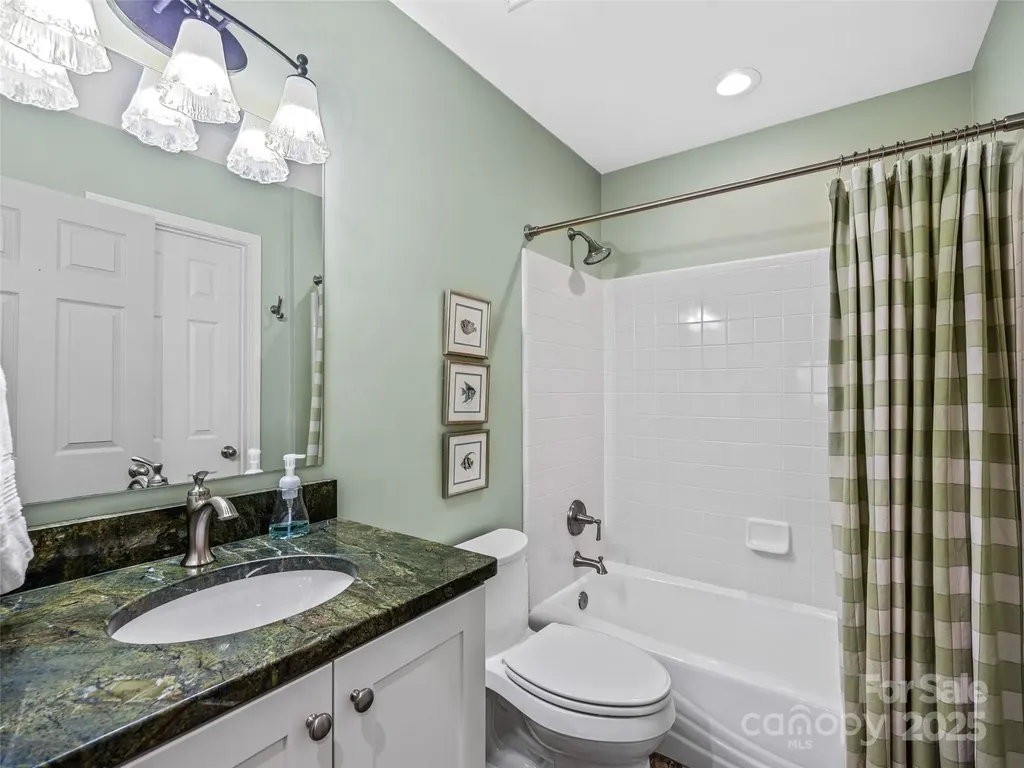 73 Ridgetop Circle Brevard NC 28712