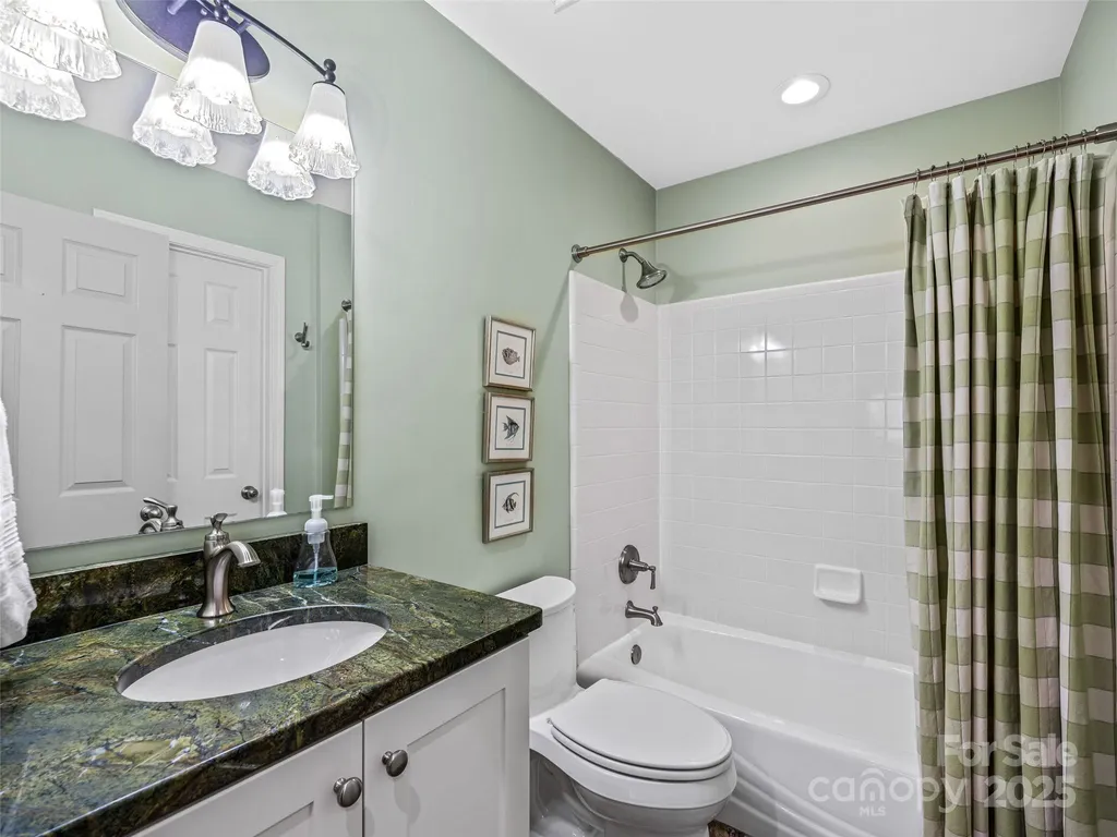 73 Ridgetop Circle Brevard NC 28712