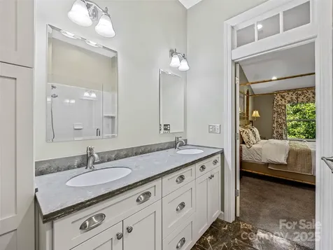 73 Ridgetop Circle Brevard NC 28712
