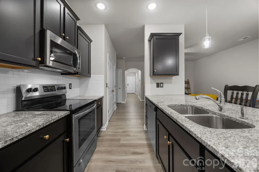 8105 Alderton Lane Charlotte NC 28215