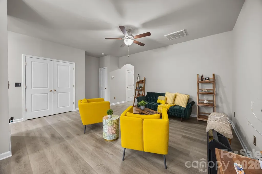 8105 Alderton Lane Charlotte NC 28215