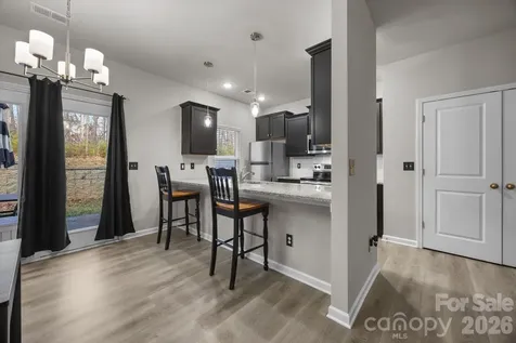 8105 Alderton Lane Charlotte NC 28215