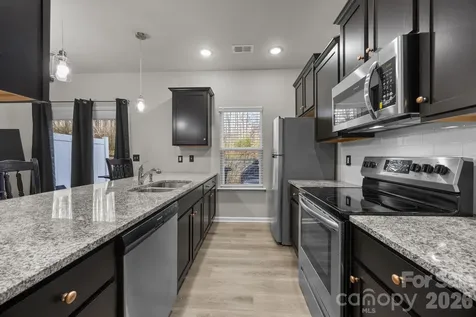 8105 Alderton Lane Charlotte NC 28215