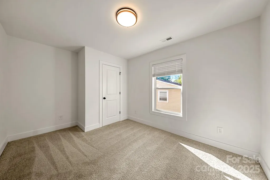 517 W Pine Street Maiden NC 28650