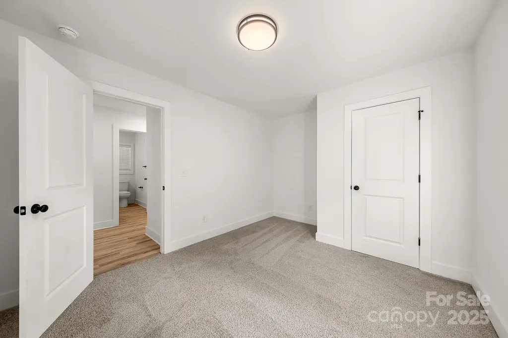 517 W Pine Street Maiden NC 28650