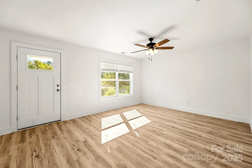 517 W Pine Street Maiden NC 28650