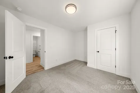 517 W Pine Street Maiden NC 28650