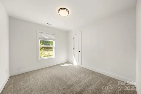 517 W Pine Street Maiden NC 28650